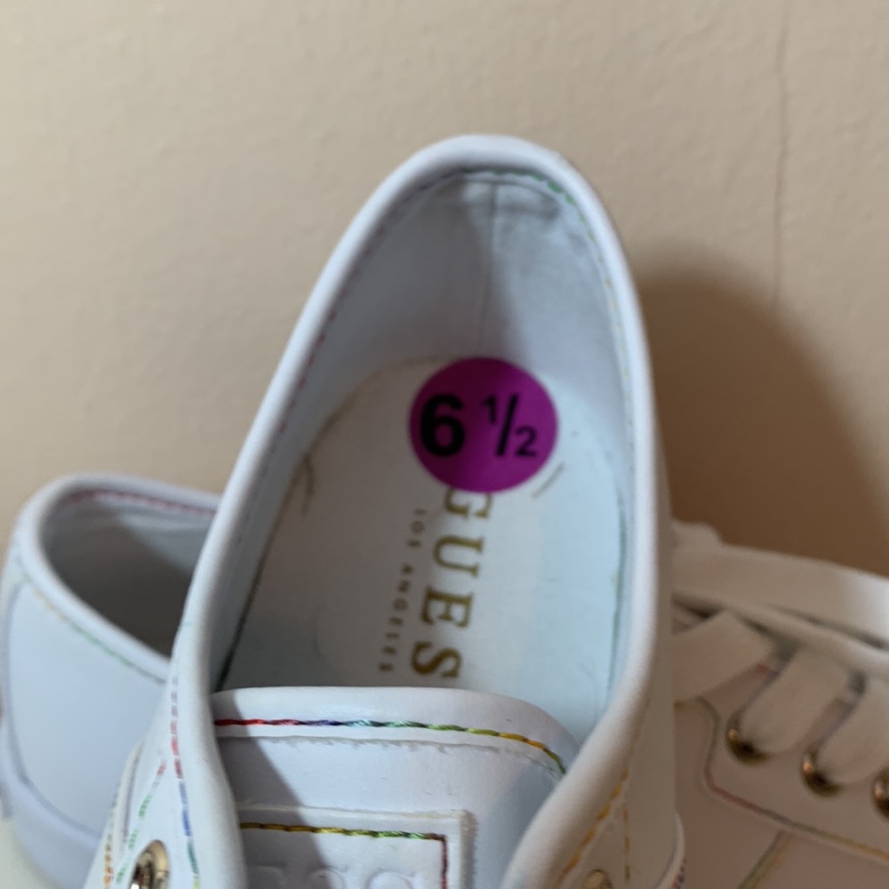 Guess Pacing 3 White/Rainbow Stitching Lace Up Classic Sneakers - Picture 9 of 9